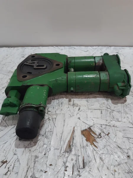 Hydraulic distributor for JOHN-DEERE 6310