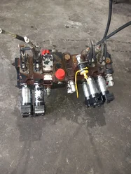 Distributeur hydraulique pour DEUTZ FAHR 6150