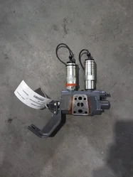 Distributeur hydraulique pour MASSEY FERGUSON 6612