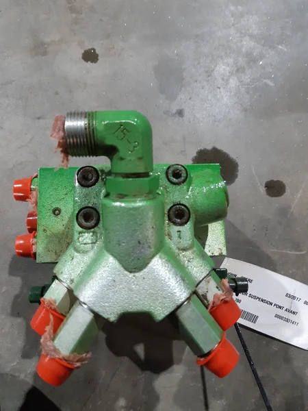 Hydraulic distributor for JOHN-DEERE 6120 M