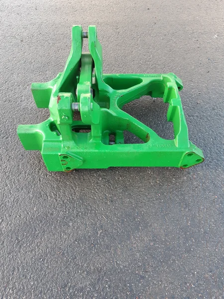 Front axle support for JOHN-DEERE 6120 M