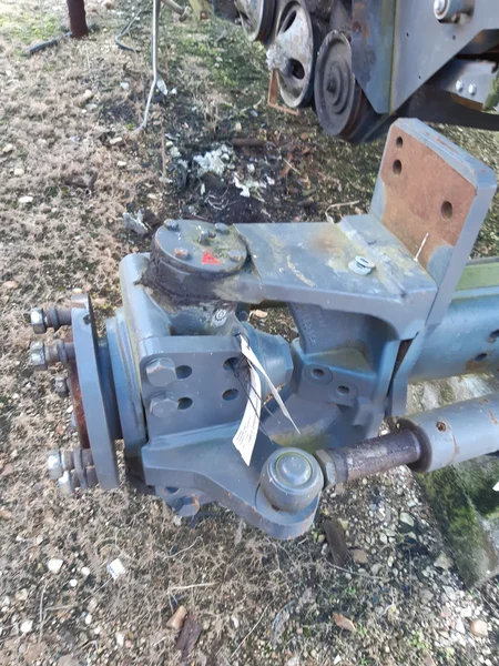 Fusée et porte fusée pour CLAAS LEXION 600